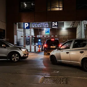 https://luxury-downtown-apartment-c1.hotels-of-thessaloniki.com